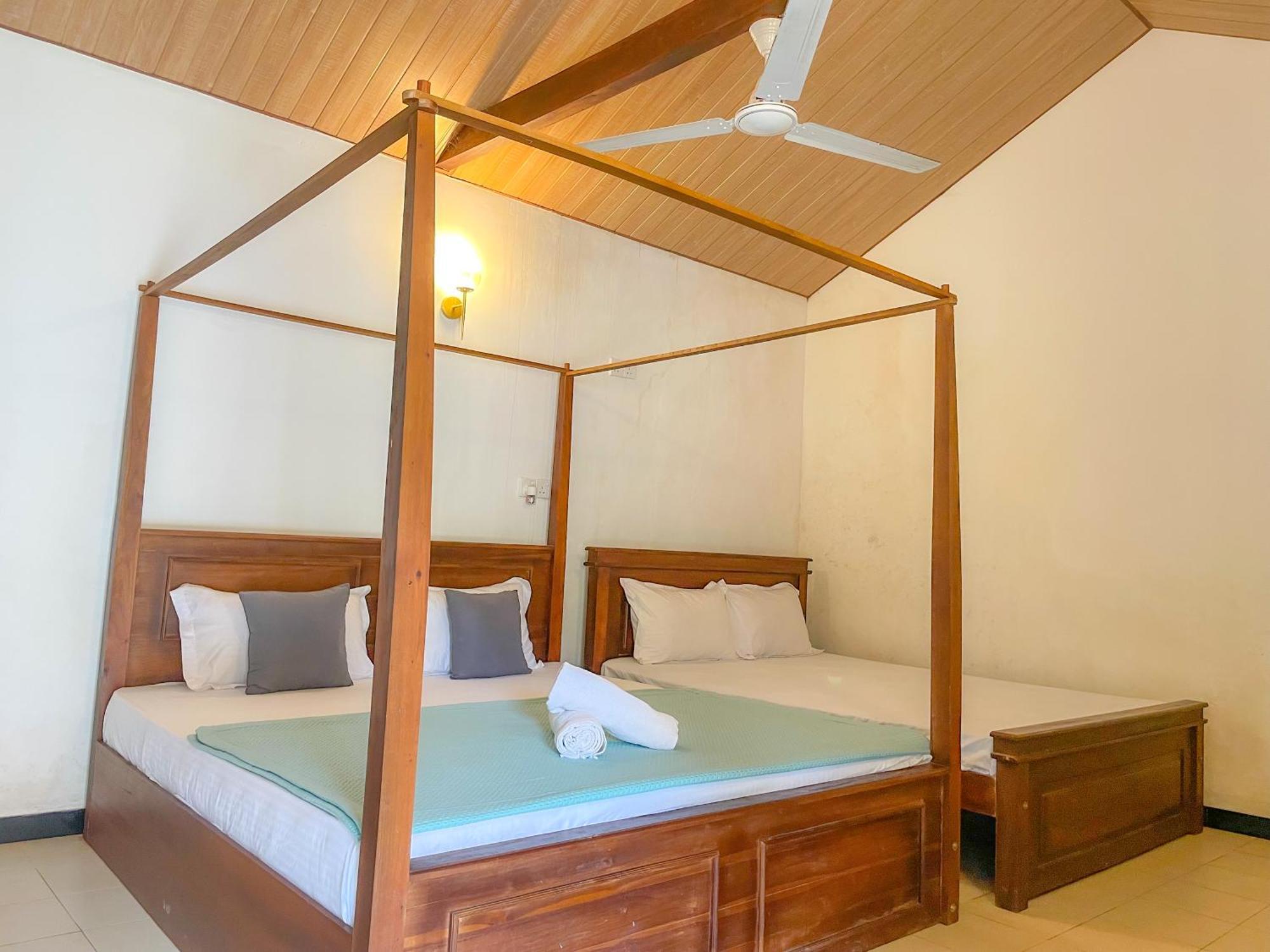 The Barns Villas And Restaurant Negombo Bagian luar foto
